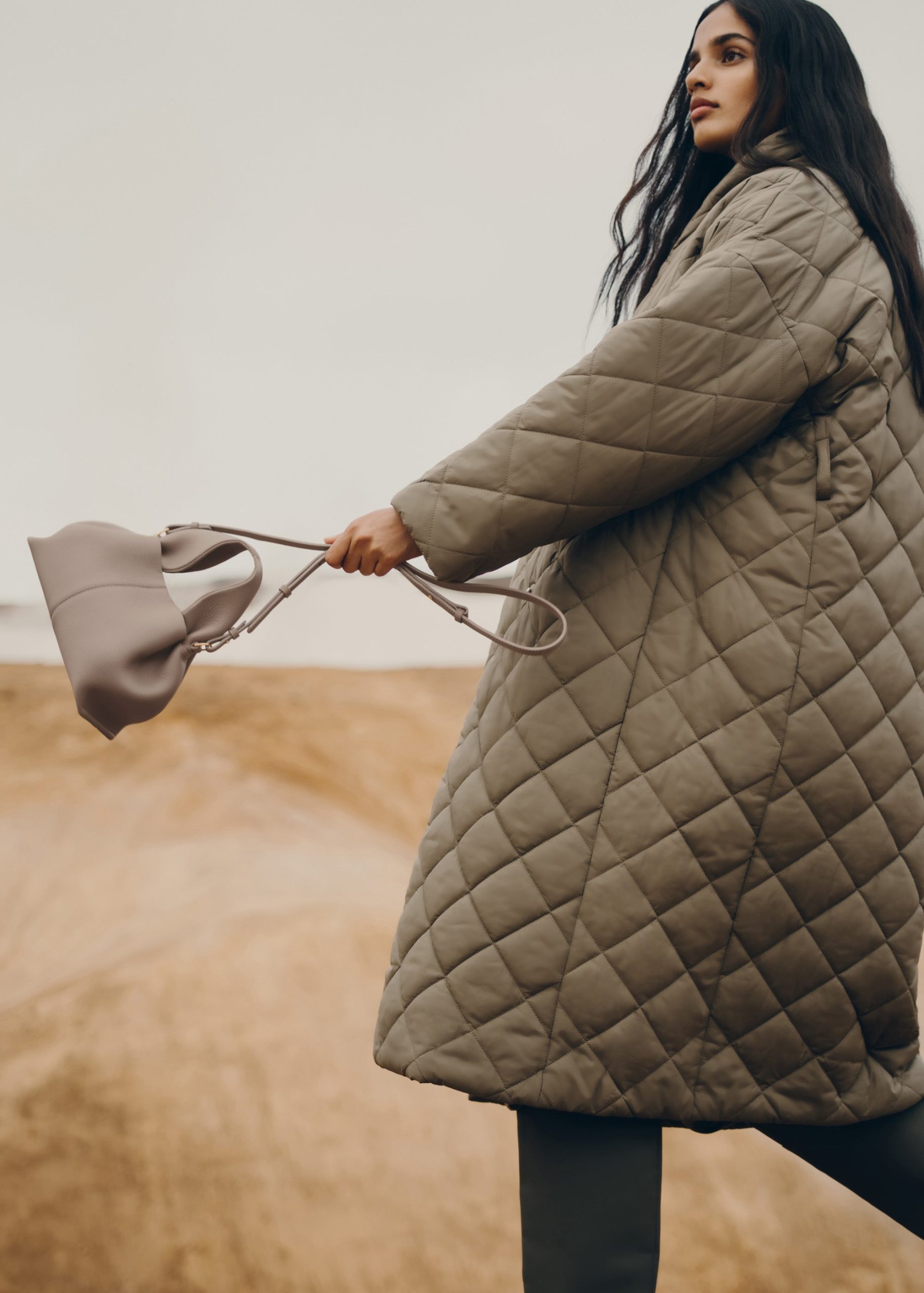 01_N9_Mini_Taupe-1462000x2800px