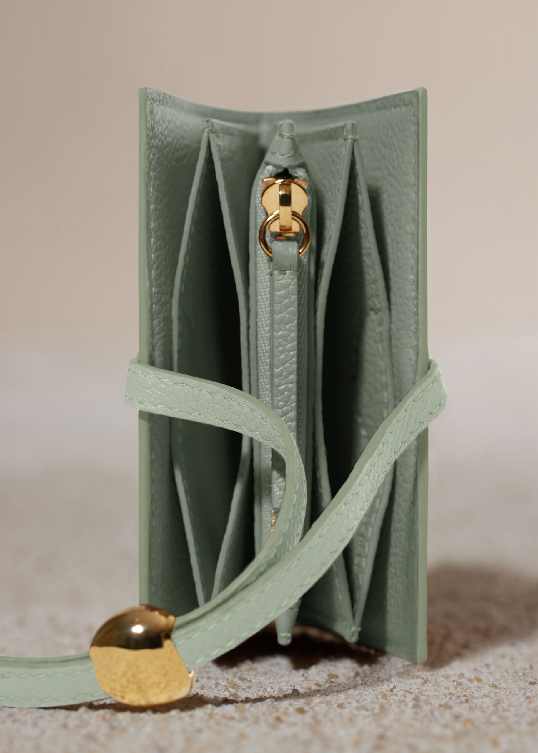 030_PORTE_CARTE_DUO_AMANDEFRAICHE_0036_2000x2800px