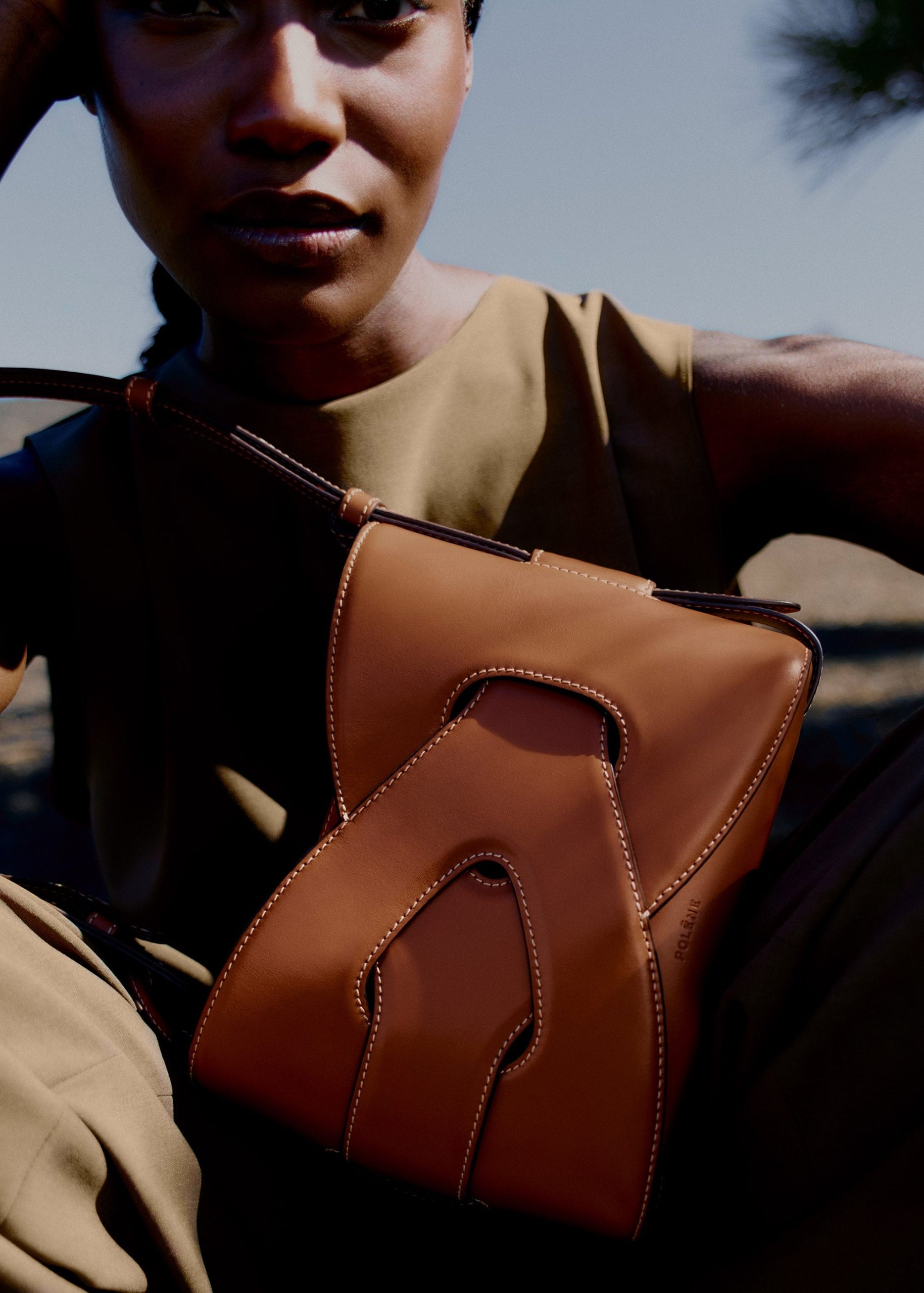 1_744704bd-30e0-40dd-8663-813680bdacc1