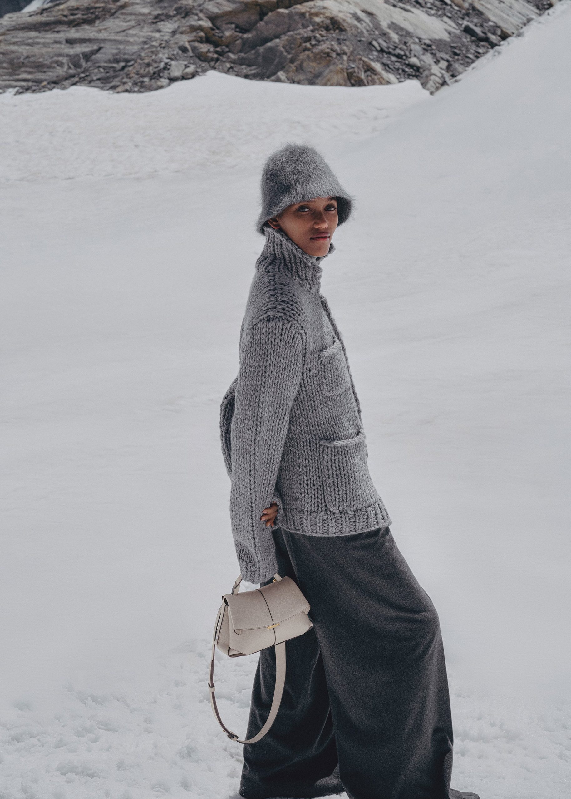 1_abe34f3e-8504-4ae2-a51a-9dda62023cfd