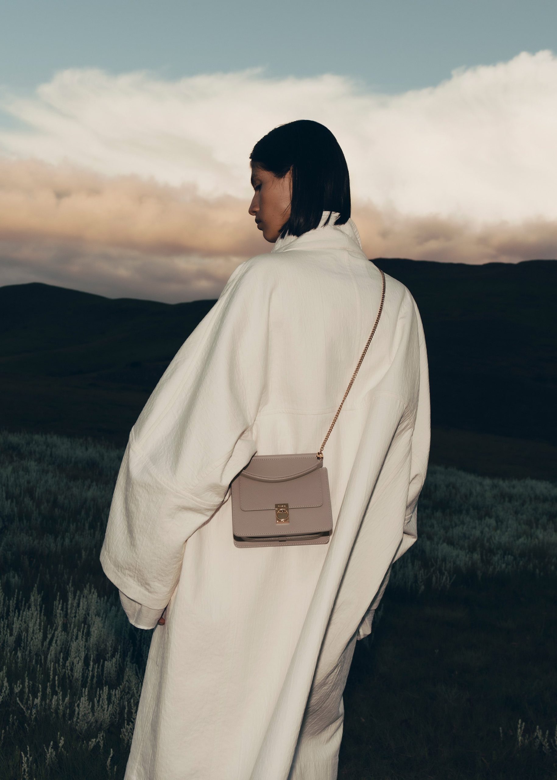 20_N_7_Mini_Taupe-18202000x2800px