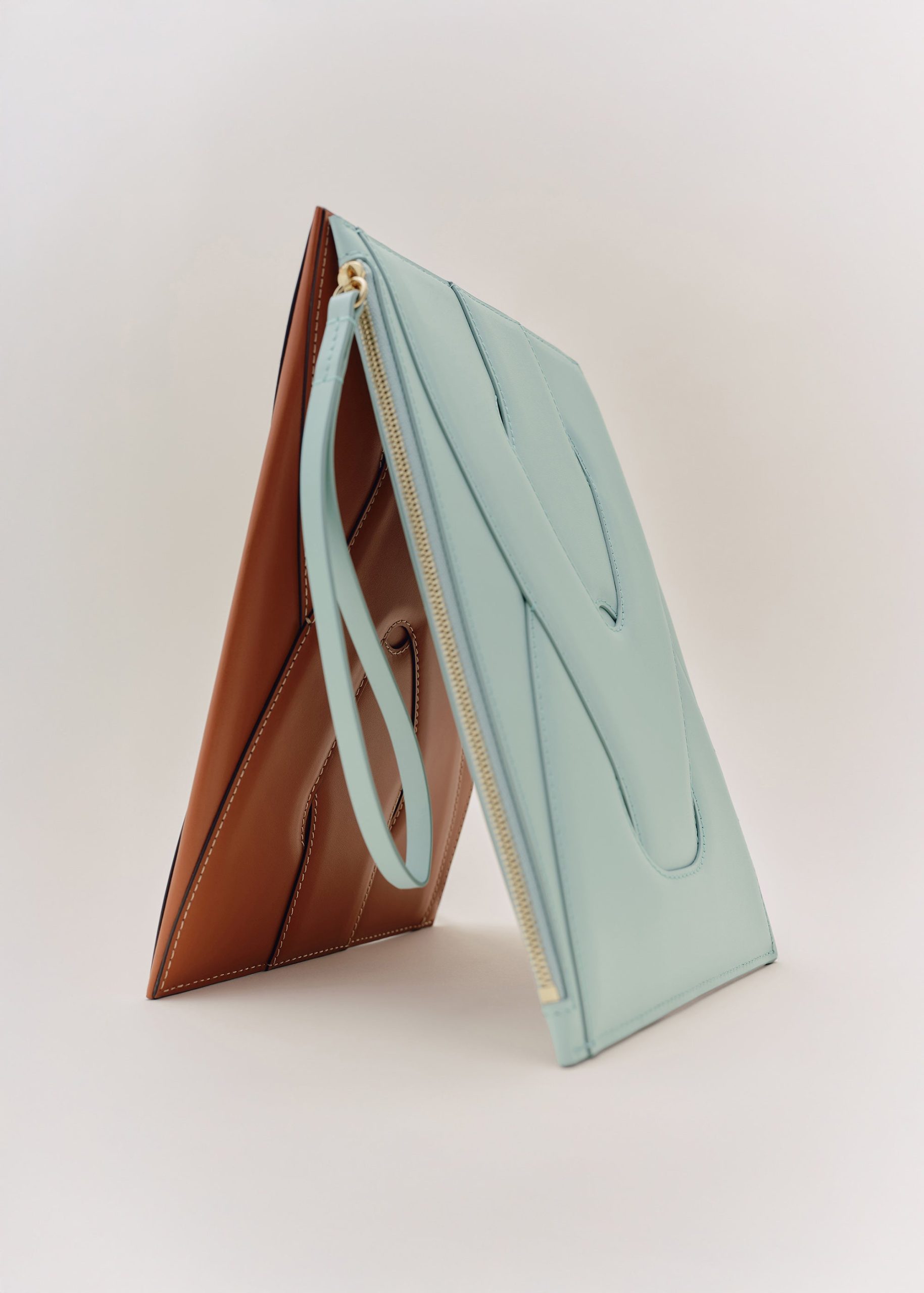 2_0aeebb5d-cf14-4632-a7ef-5048125fc488