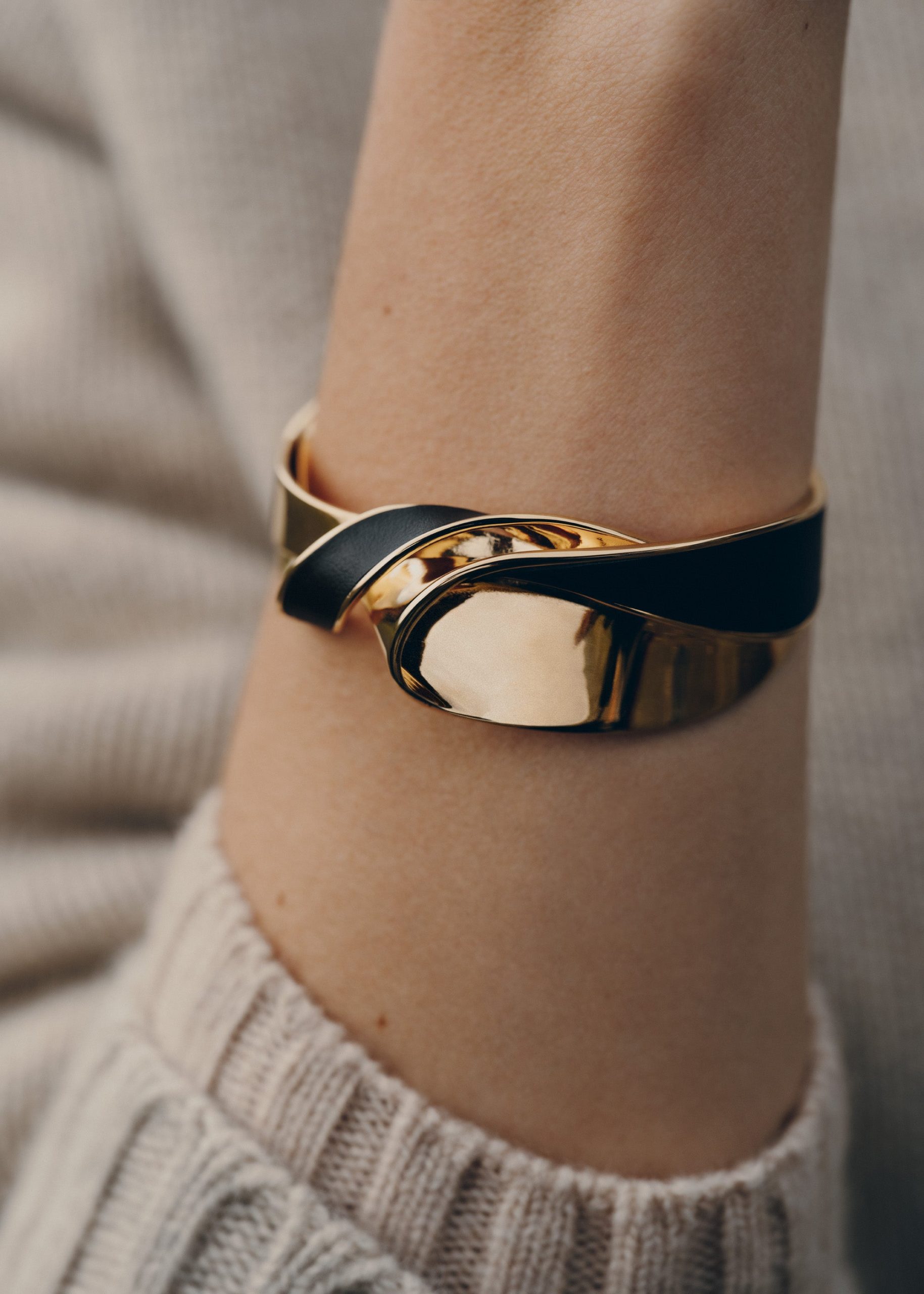 2_26d672db-3e61-495f-8cdc-194a1791e4b7