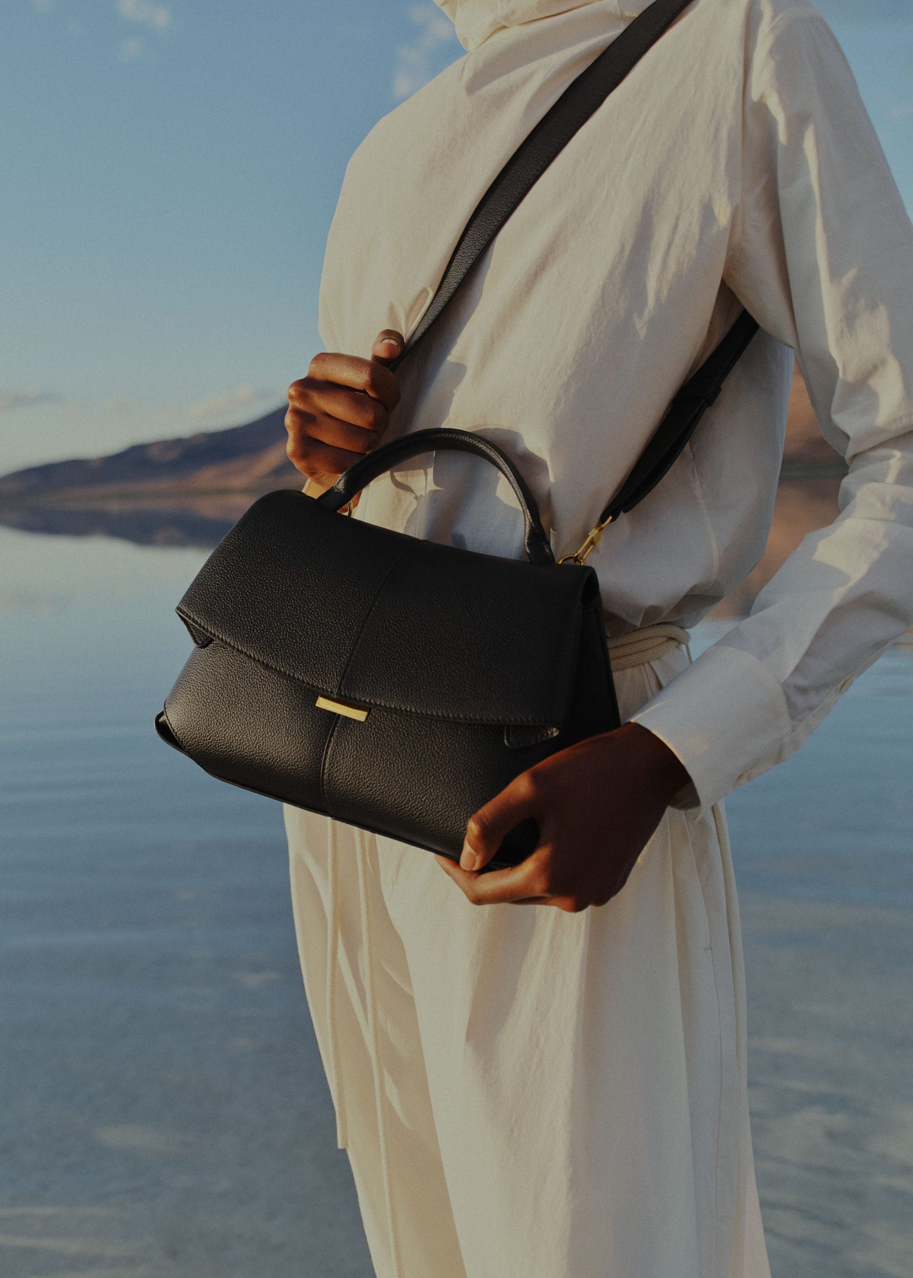 2_ead089ea-b5e0-4713-9a5b-ef47ef911761