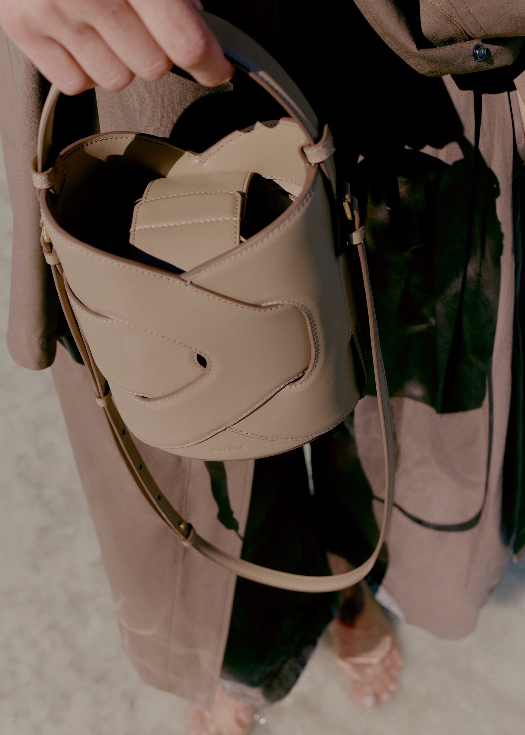 3_0656031a-1c53-4459-a0f3-3a303a4944bd