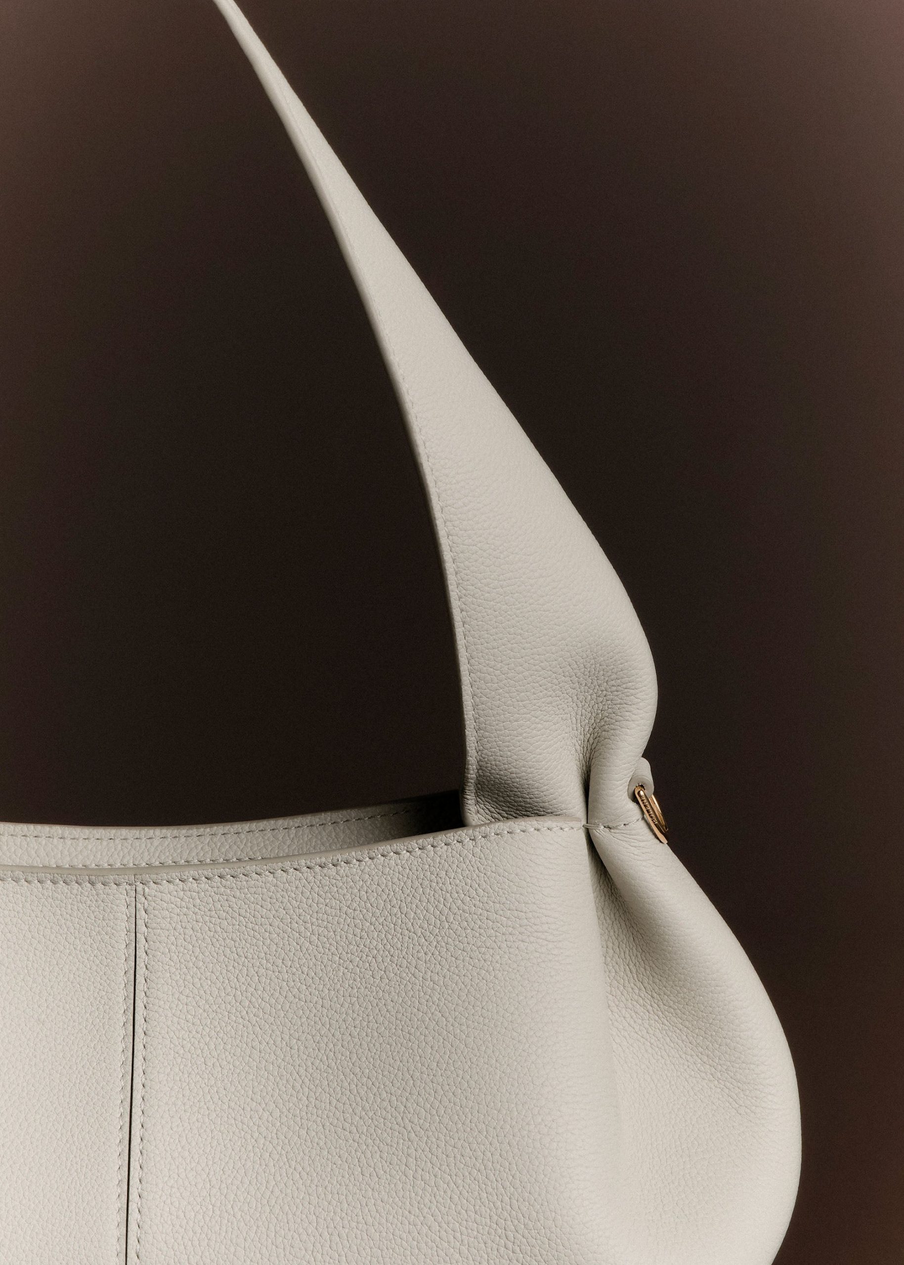 3_4b057469-8f5d-47dd-8783-b1d0f24786fb