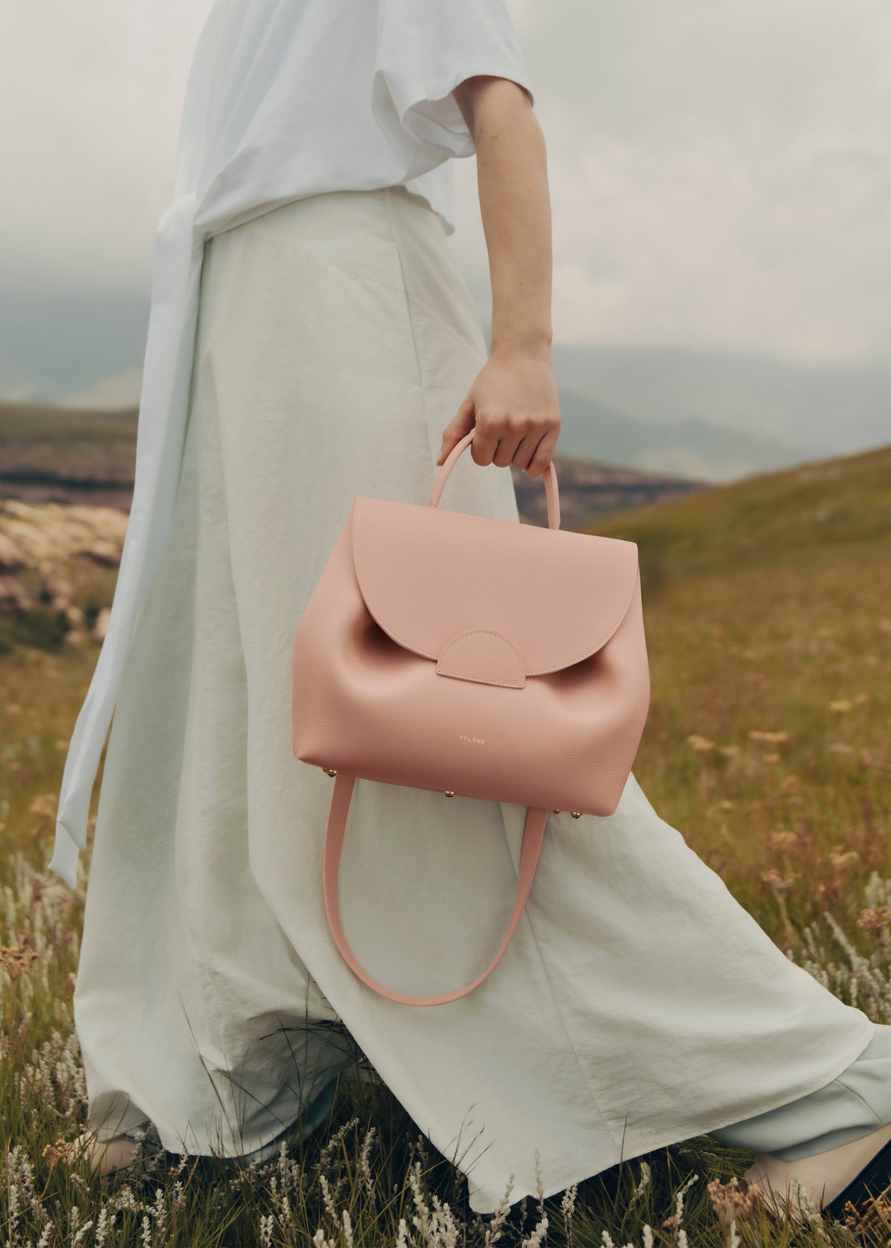 43_N_1_Monochrom_Rose-37702000x2800px