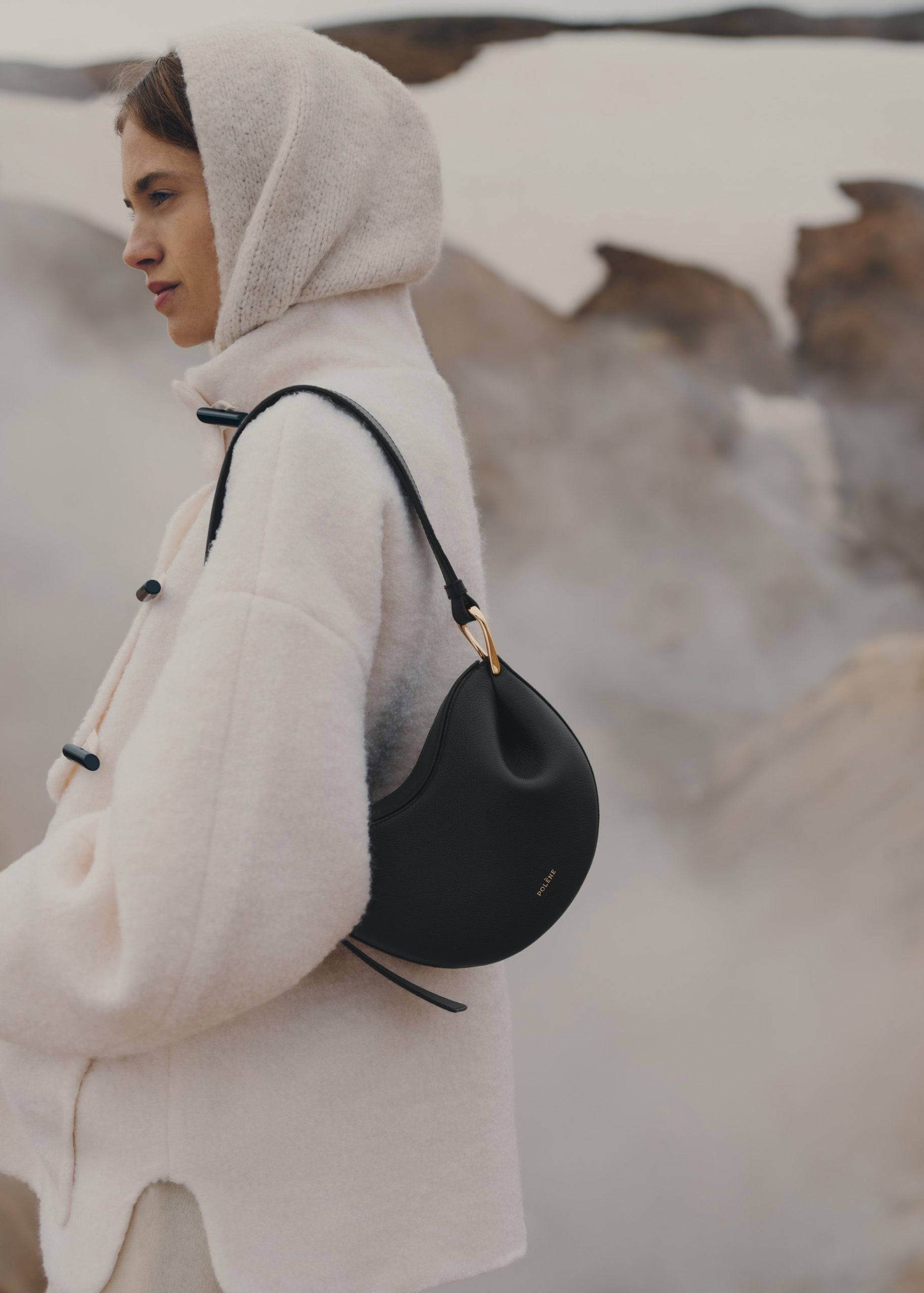 44_Tonca_Noir-64902000x2800px