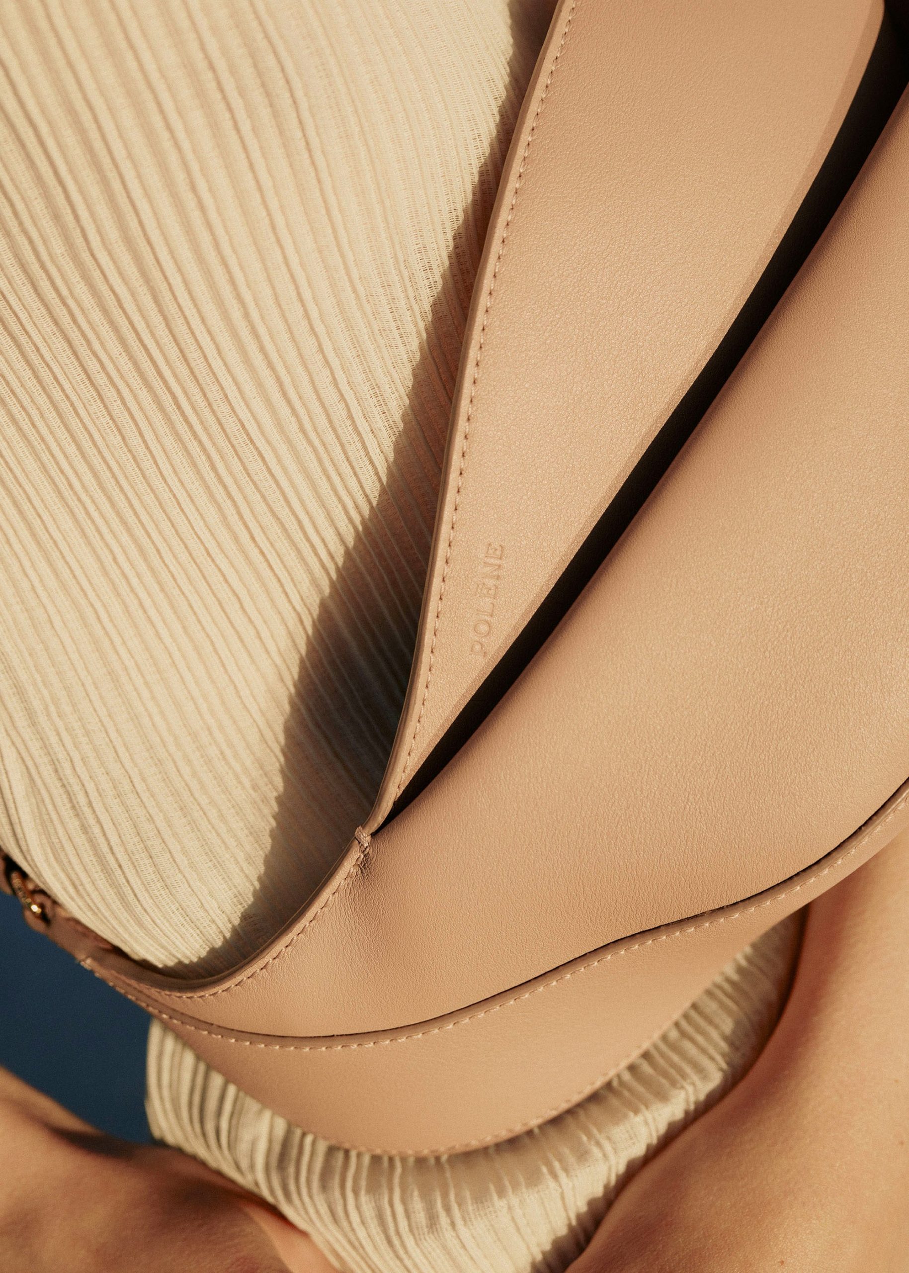 4_aa7deaea-fa45-4bef-8e82-1cfa791589f7