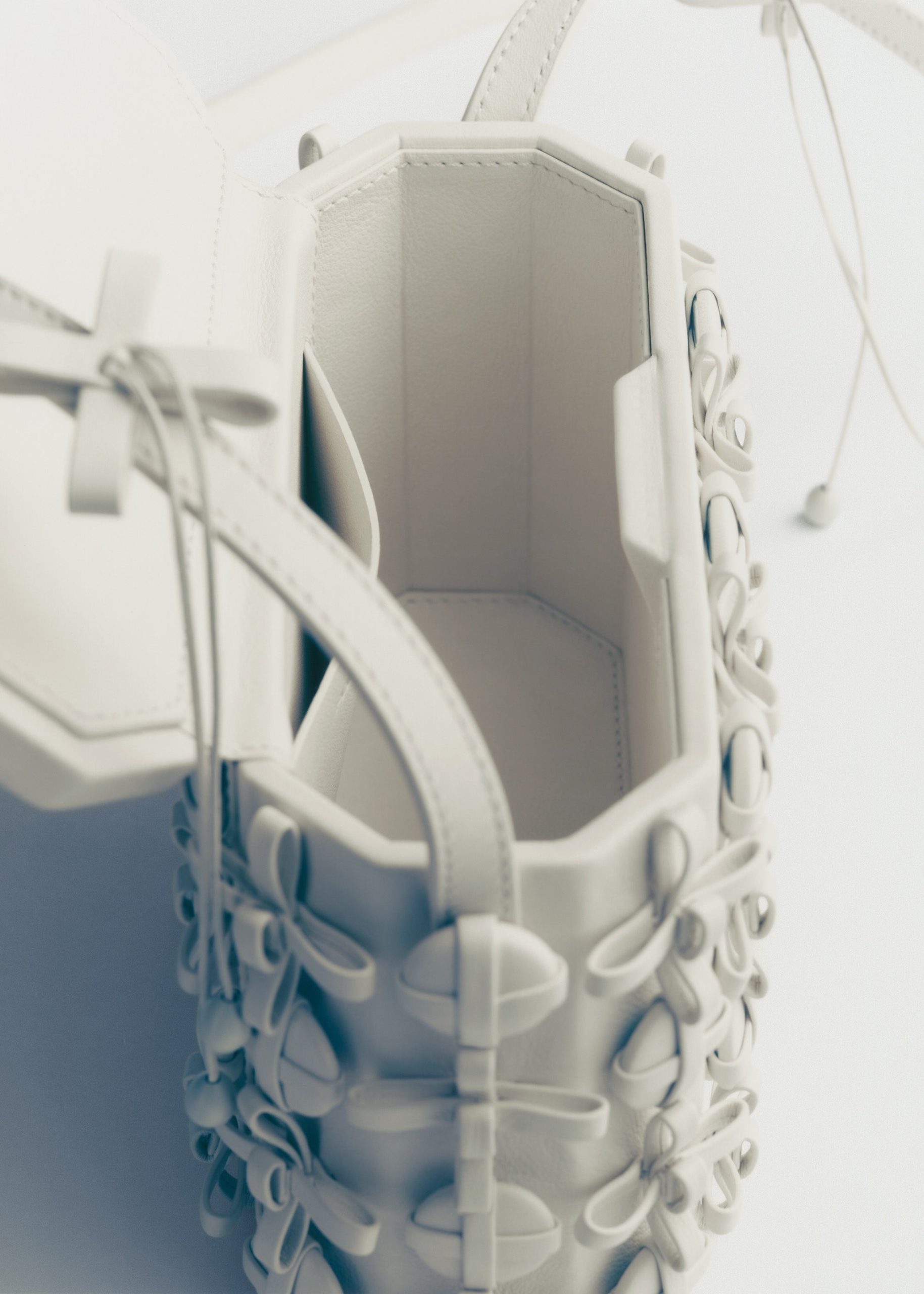 4_e3bd4b12-045f-40d6-b87c-ab56d3ced7e5