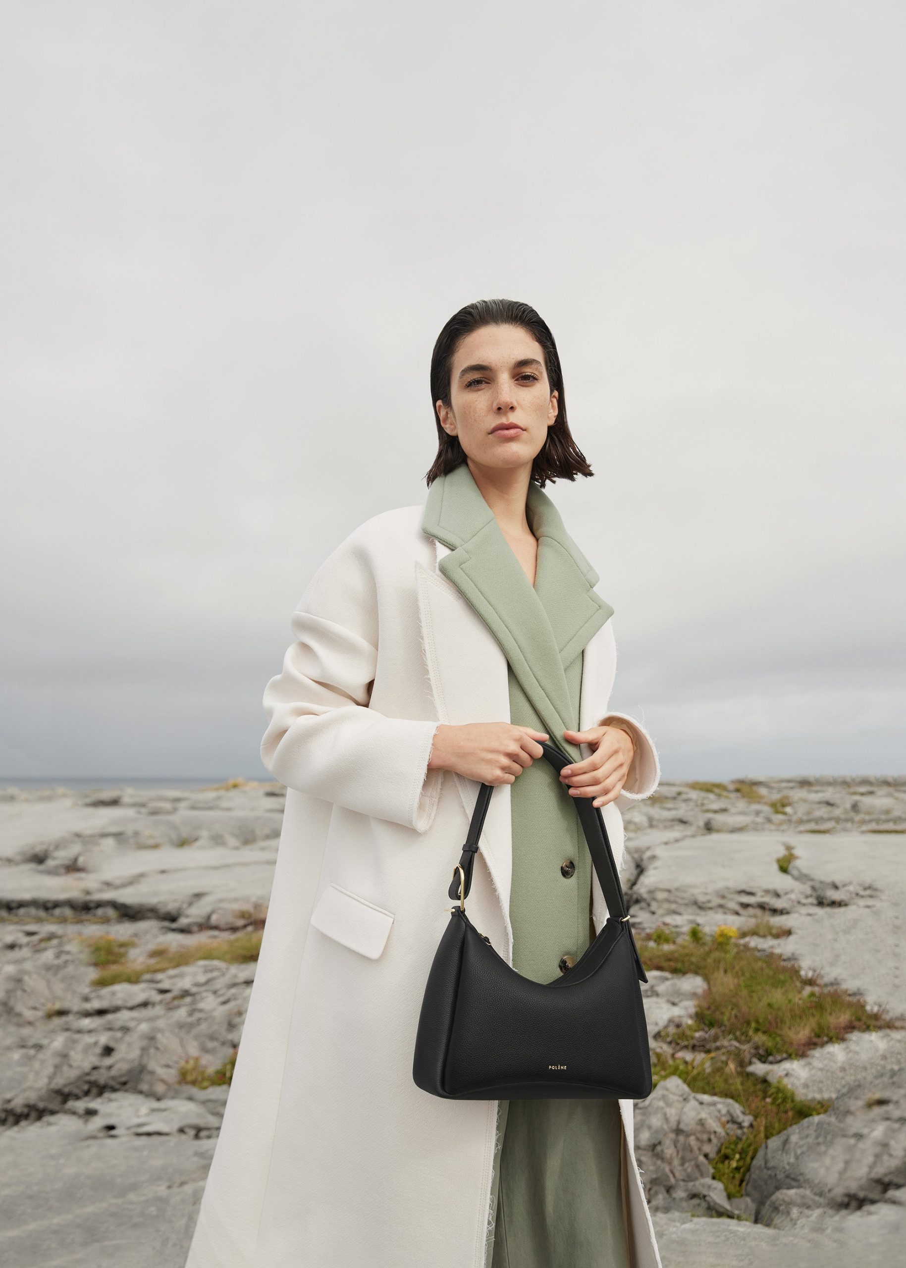 CAMERA_BAG_NOIR_1632000x2800px