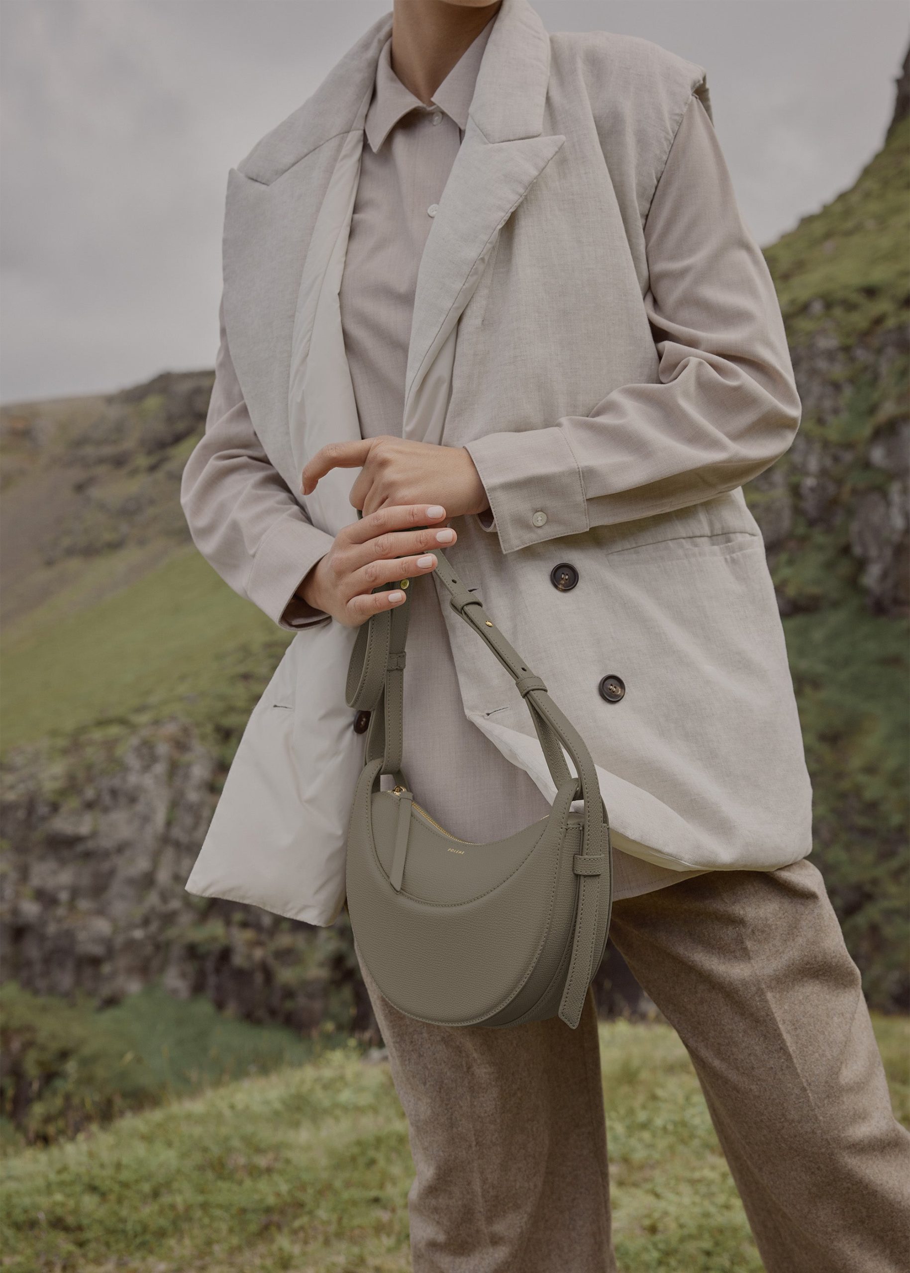 N10_LICHEN_02182000x2800px