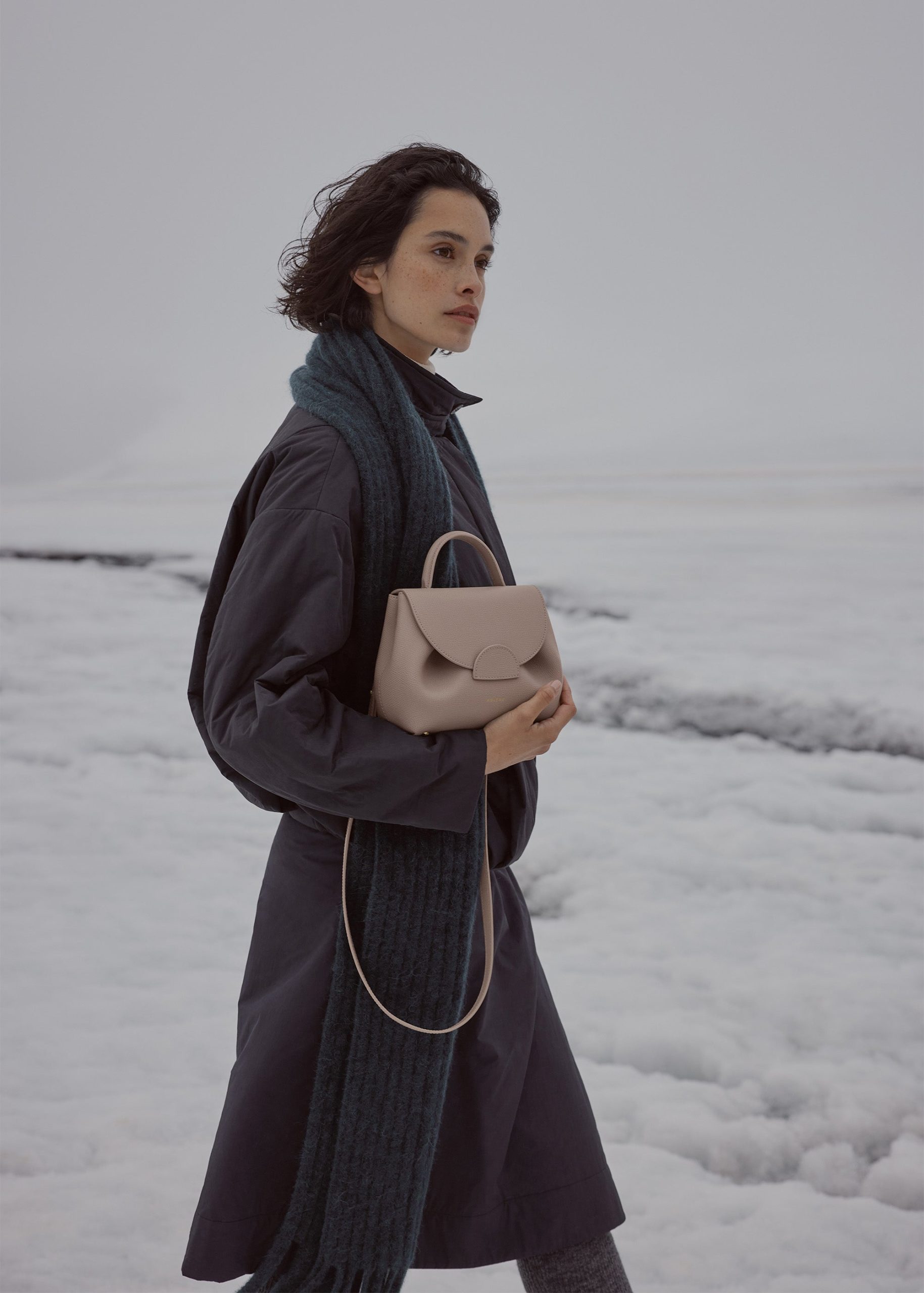 N1_NANO_TAUPE_00862000x2800px