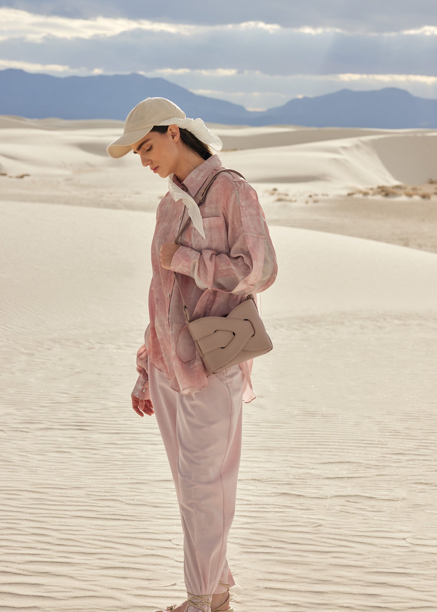 WHITE_SANDS_CRAFTY_ARGILE_1052000x2800px