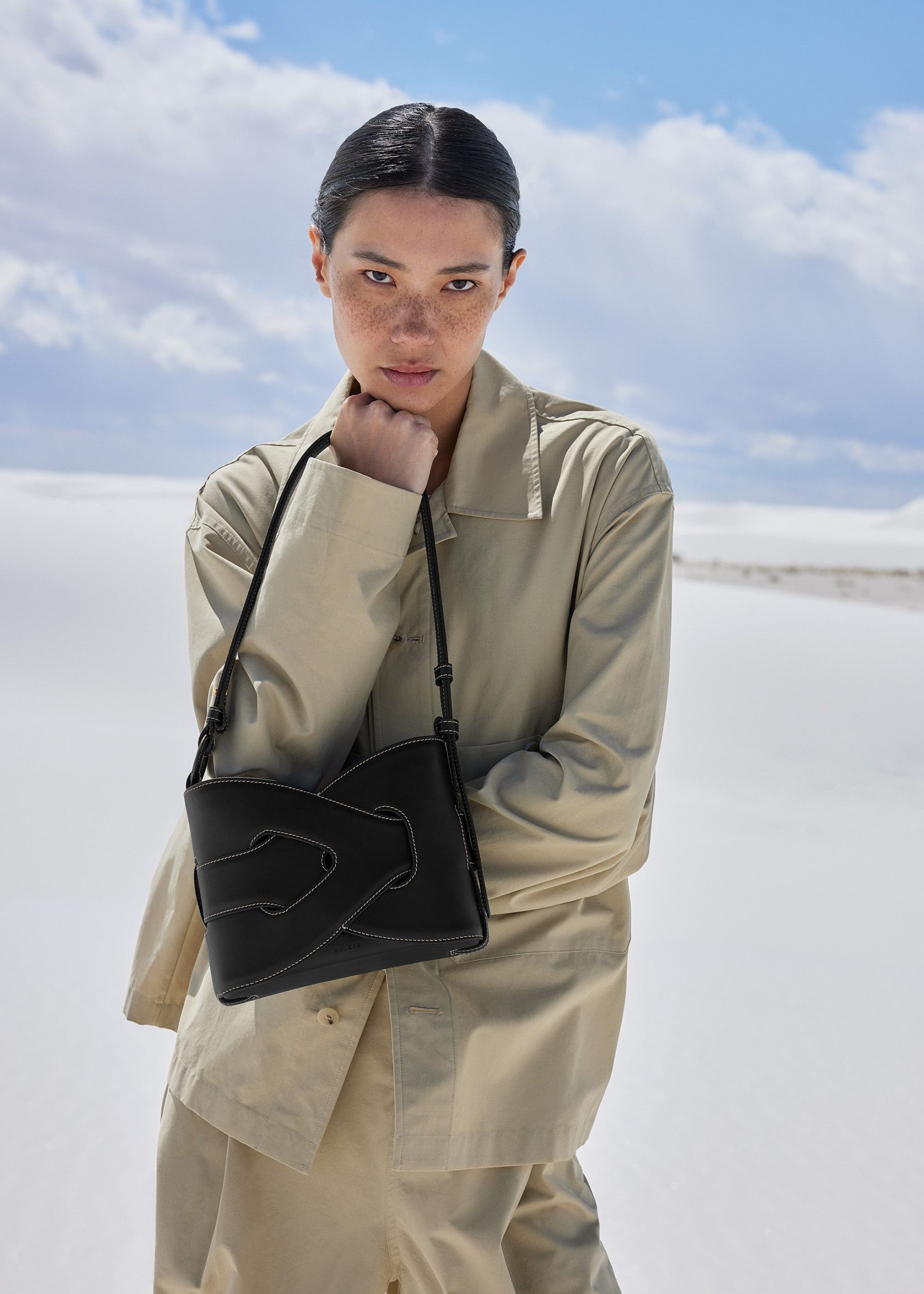 WHITE_SANDS_CRATFY_NOIR_0622000x2800px