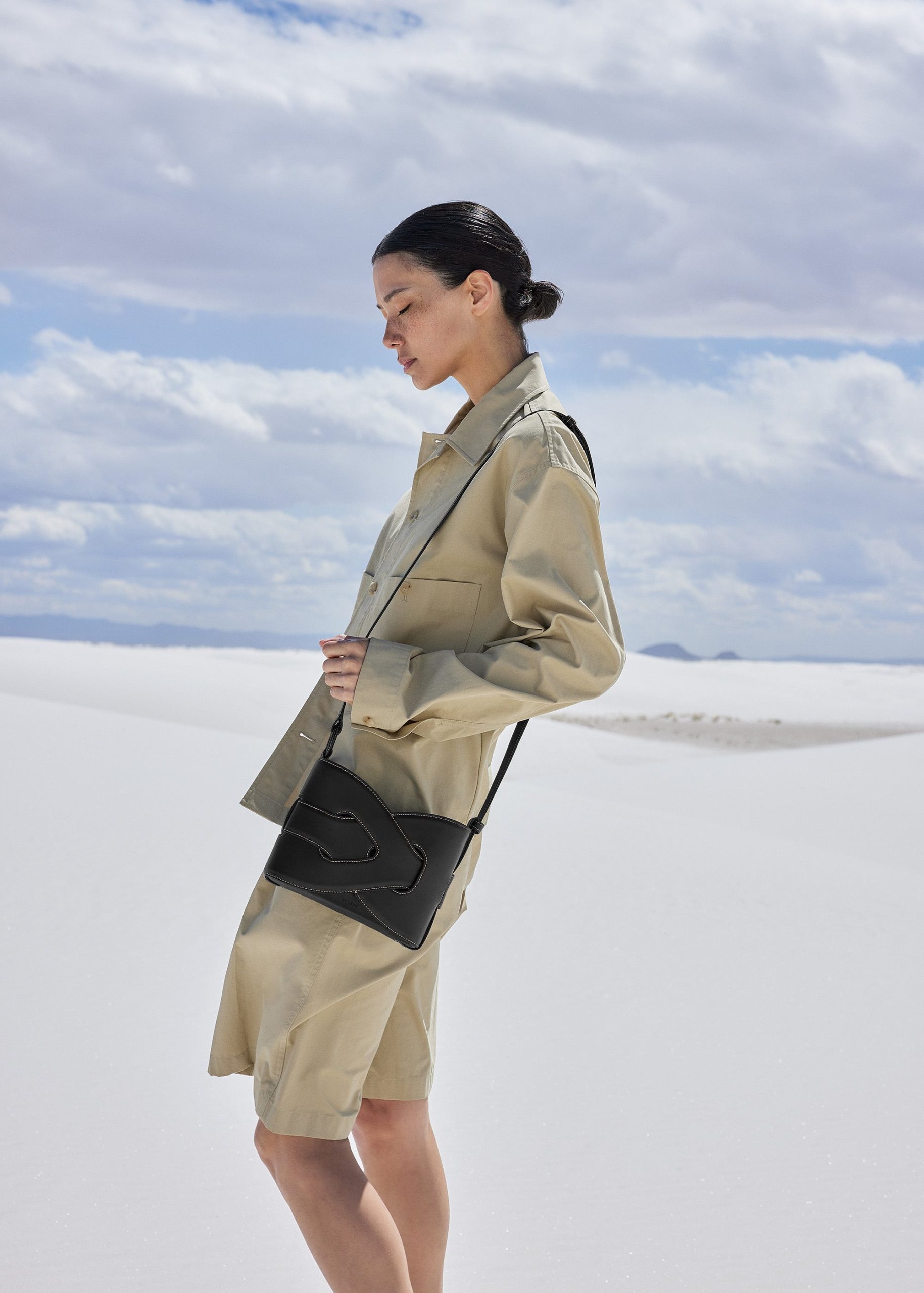 WHITE_SANDS_CRATFY_NOIR_1122000x2800px