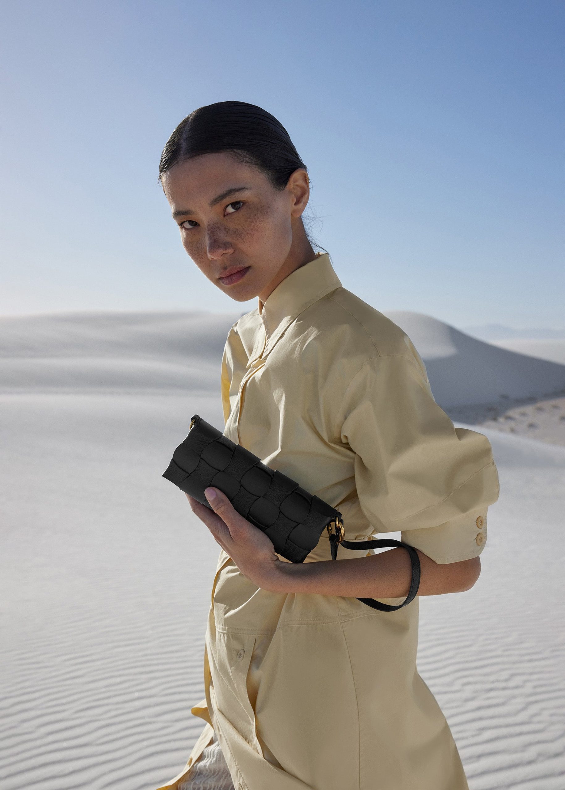 WHITE_SANDS_LONG_WALLET_NOIR_0932000x2800px_182de6c0-5470-422d-8bc8-dc575db4afbe