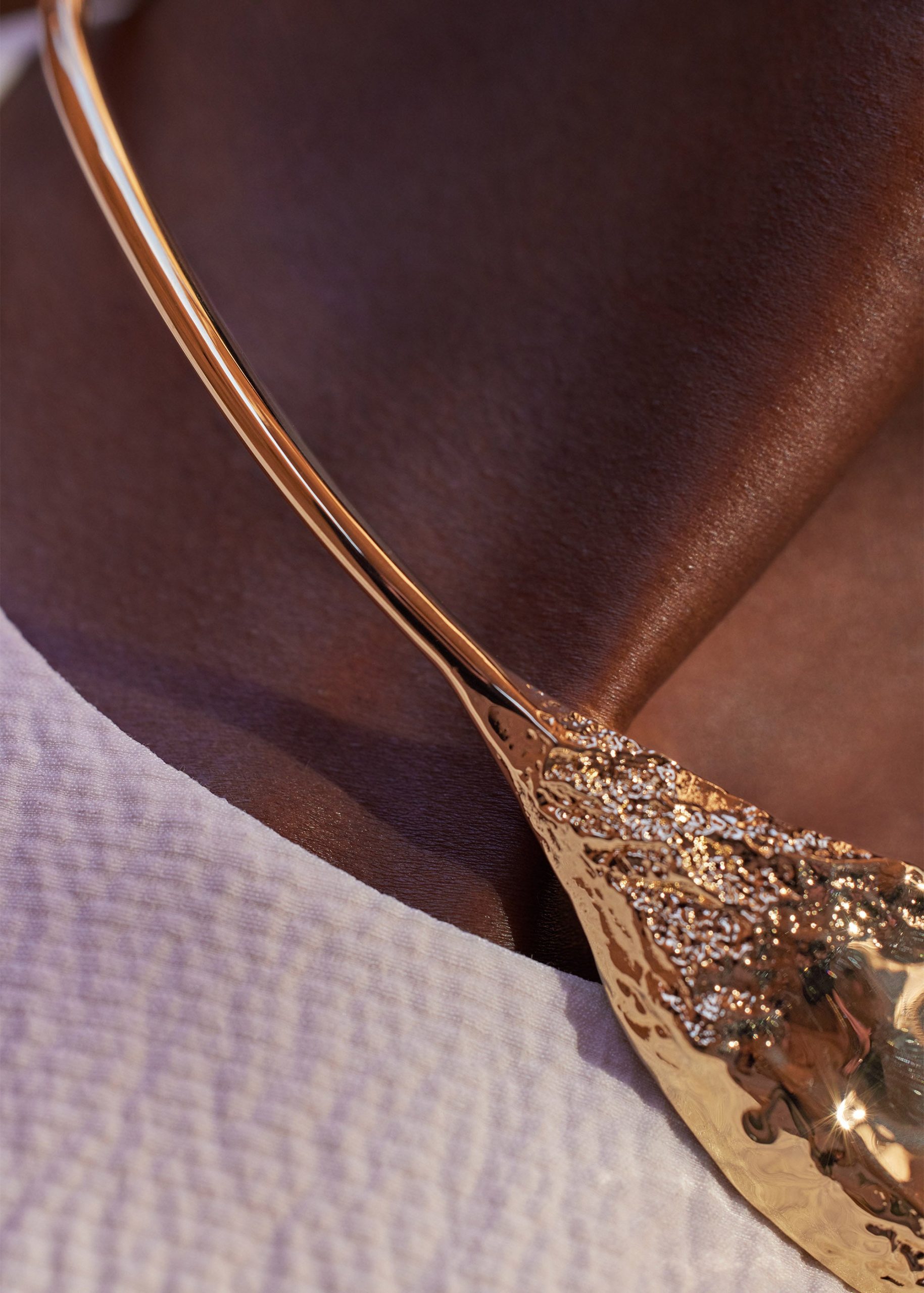 WHITE_SANDS_NECKLACE_MINERAL_0752000x2800px