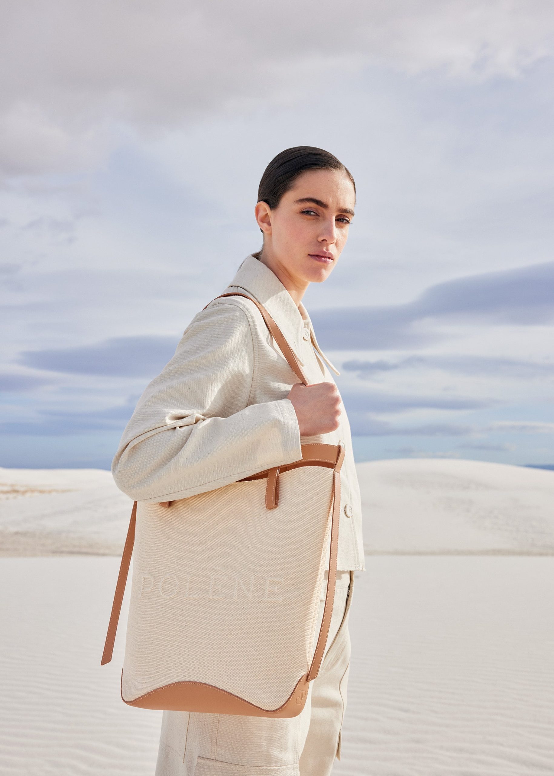 WHITE_SANDS_TOTE_TELA_TAN_0042000x2800px