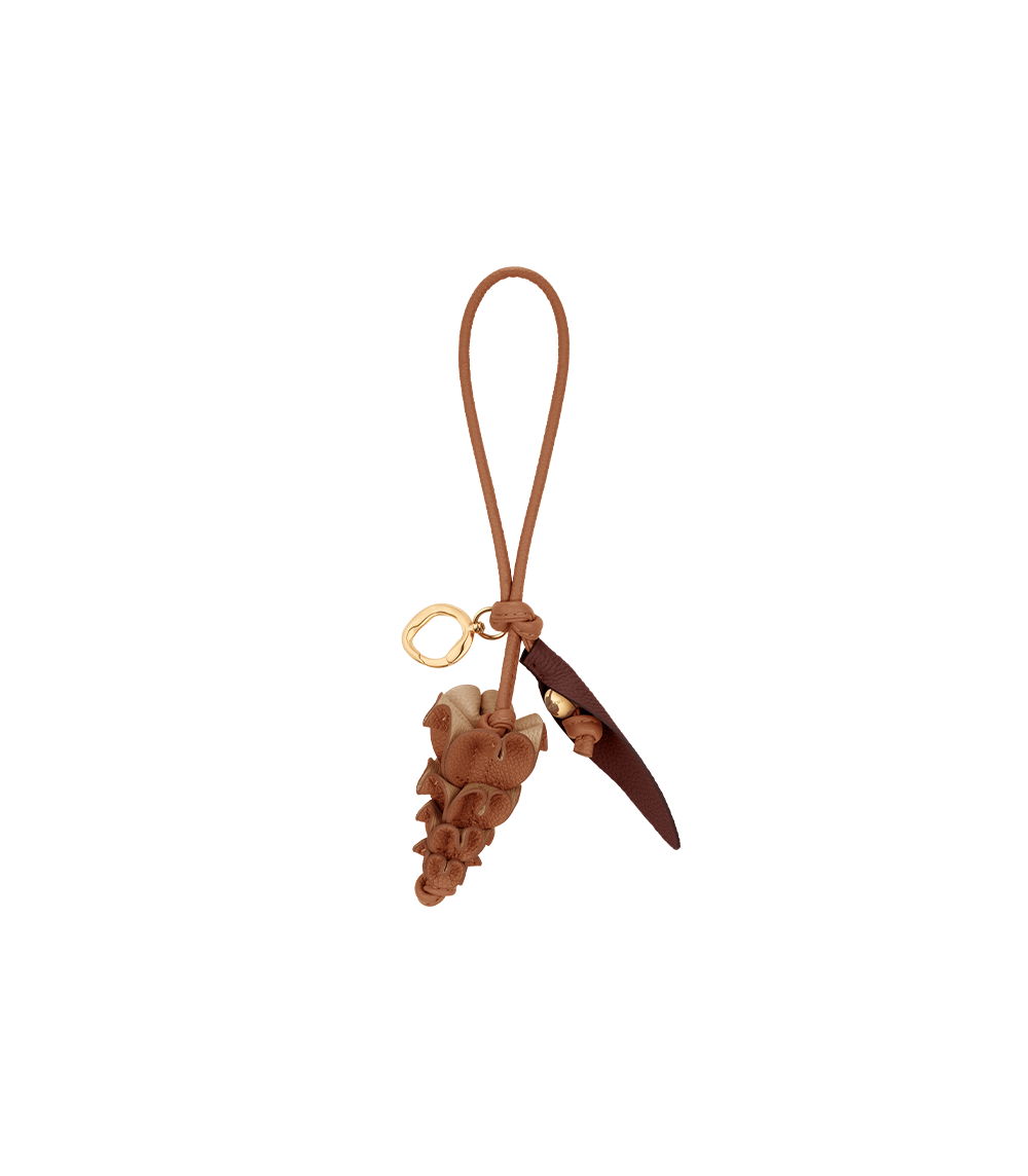 packshot-front_charms-orki-trio-caramel_96769f39-4321-4050-b5c2-3b81da13333a